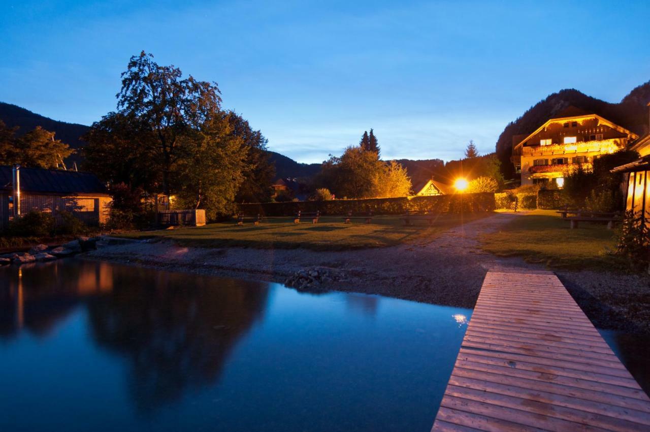 Hotel Garni Wenglhof Sankt Gilgen Exterior photo